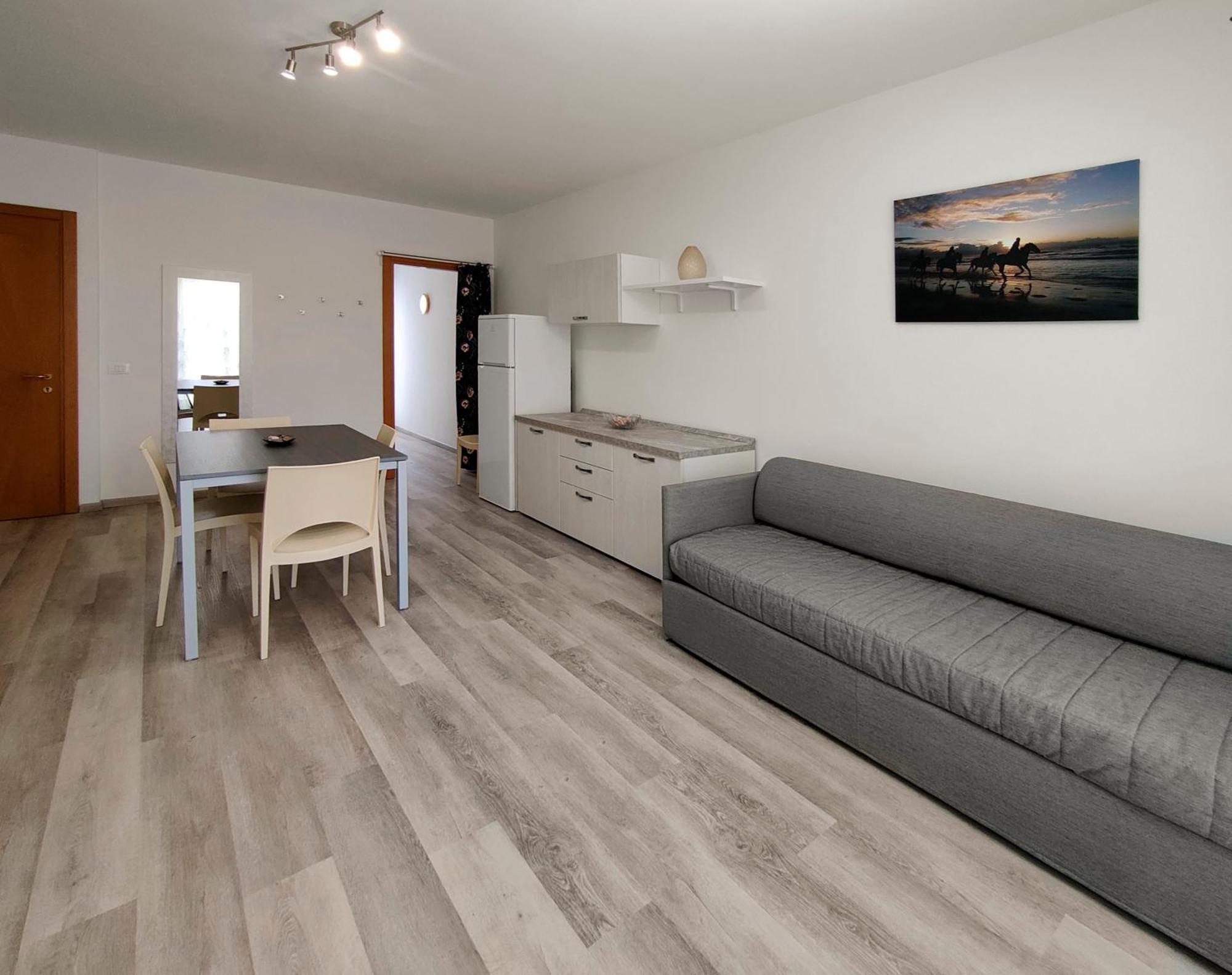 Casa Bivi - Apartments With 1 And 2 Bedrooms - Click Here For More Availabilities Λινιάνο Σαμπιαντόρο Εξωτερικό φωτογραφία